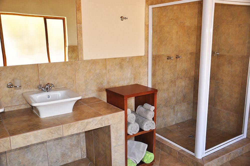 Dinkweng Safari Lodge The Waterberg Biosphere Экстерьер фото